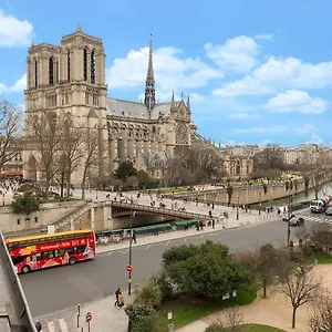 Esmeralda ** Parigi